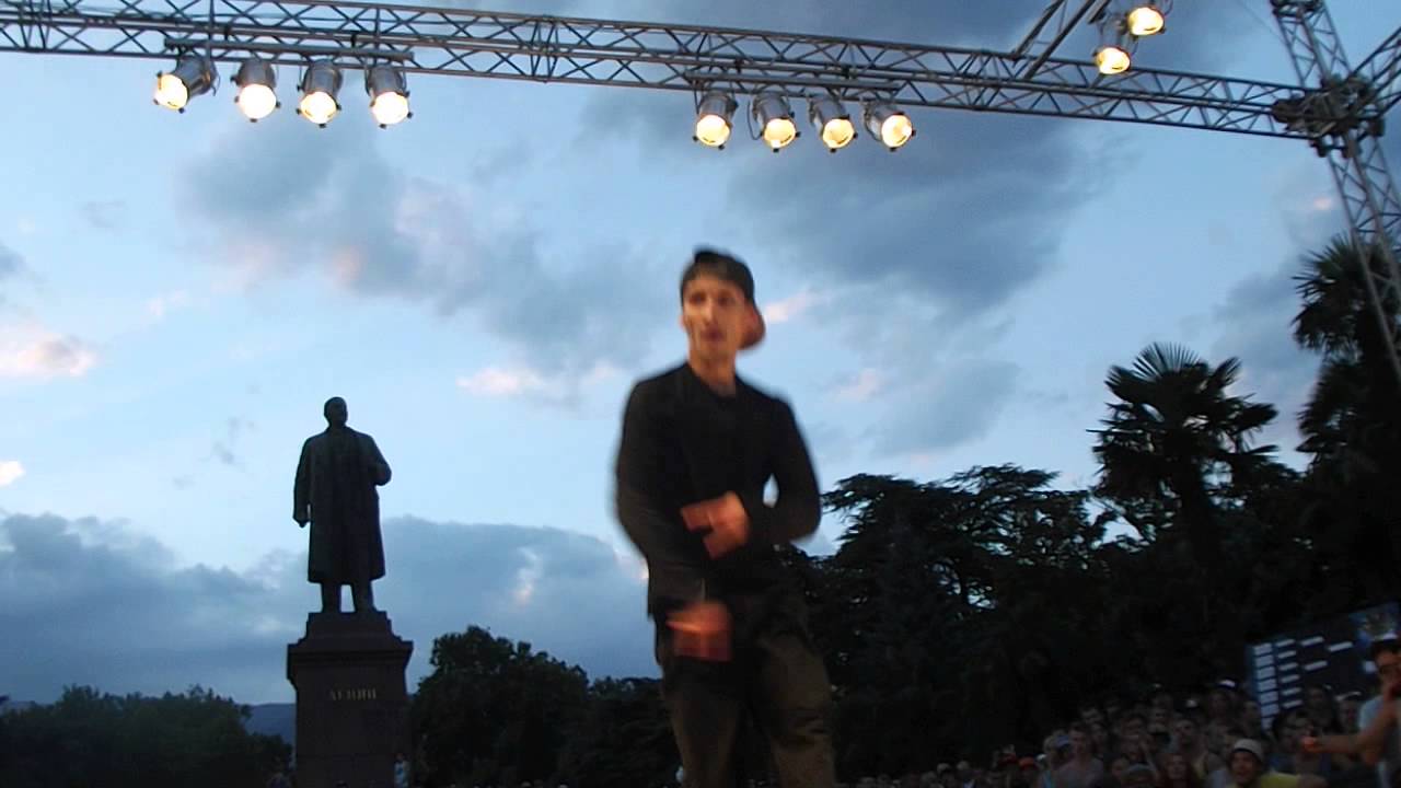 Apache vs In Tact | Semi Final | Red Bull Bc One Ukraine Cypher 2013 | Yalta Summer Jam Back2Back