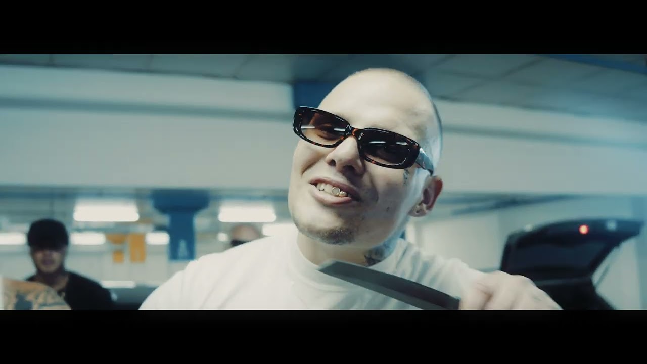 TADE - MUSIC PLUG feat. Samuraj P&iacute;tr (OFFICIAL VIDEO)