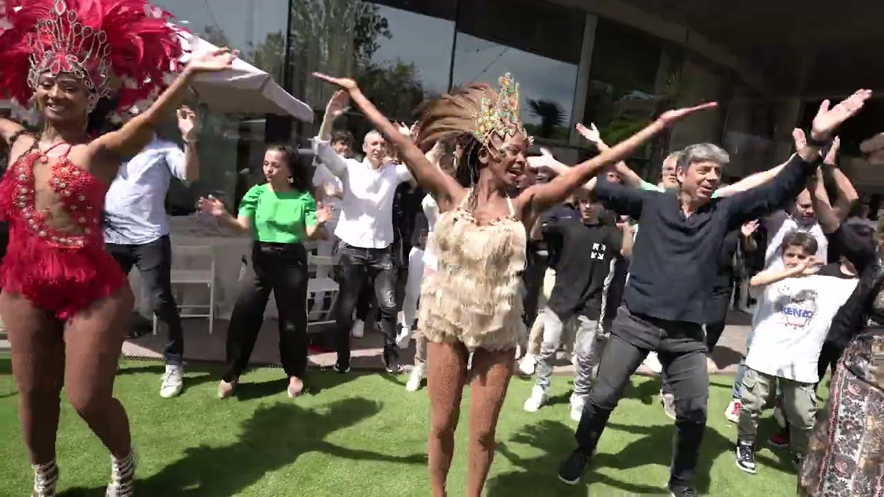 Bailarinas Brasile&ntilde;as y Batucada Maracuya. Show Brasil