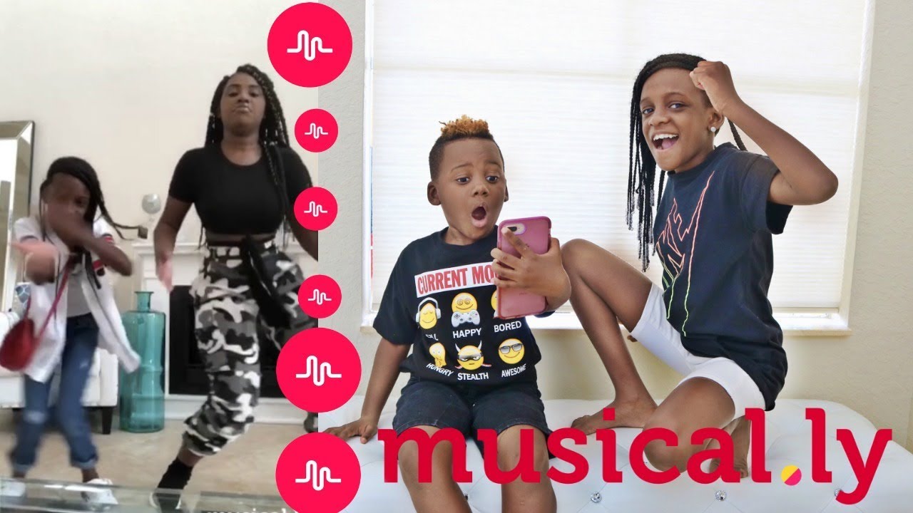 REACTING TO MY 10 YEAR OLD SISTER'S MUSICAL.LYS