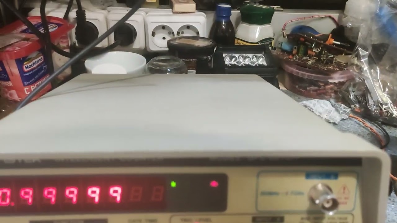 Частотомер GW Instek GFC-8270H простой и надежный и относительно недорогой. Личный опыт пользования.