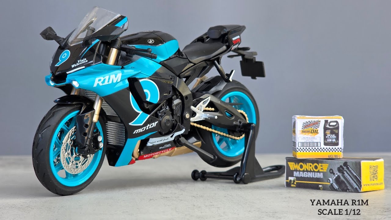 HD Miniature | Yamaha R1M Cyan 1/12 Scale Diecast Bike Model