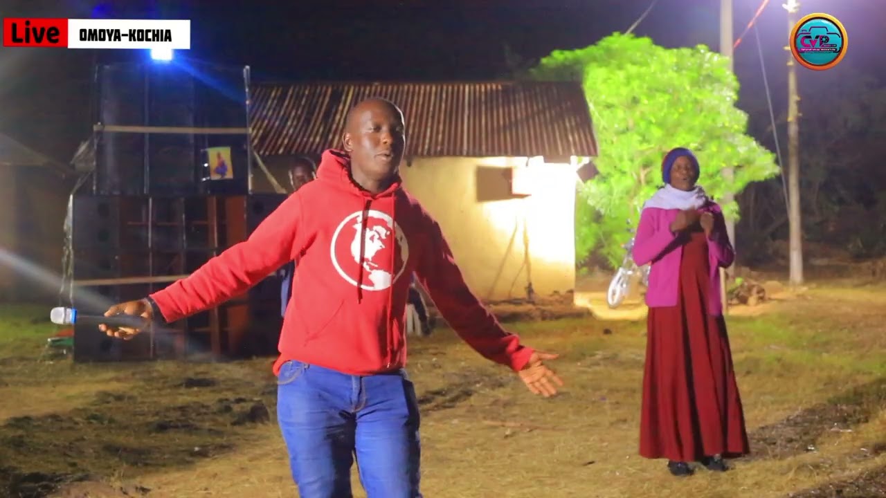 Davis K'otieno Live performance at Omoya