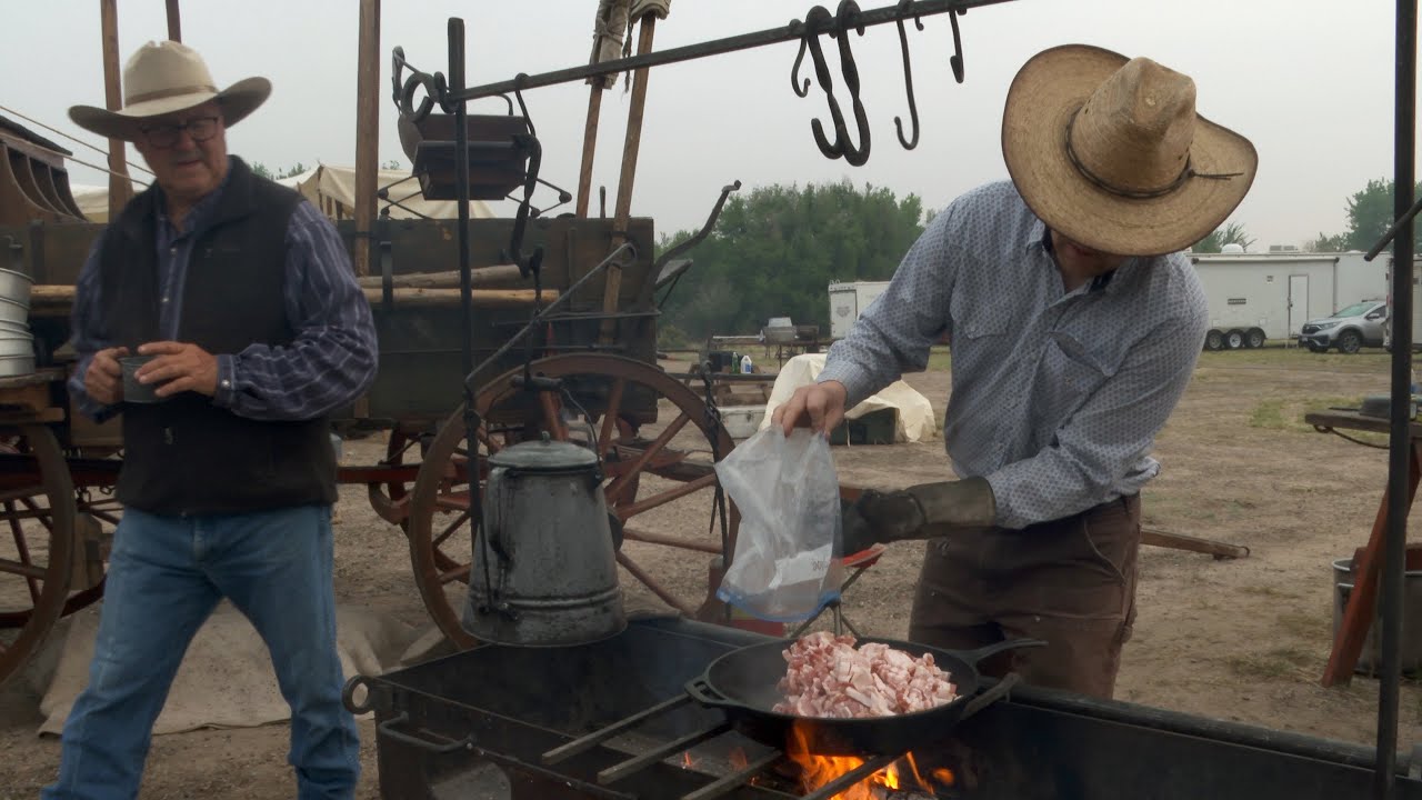 Секреты Chuckwagon: создание кулинарных шедевров из дерева и чугуна