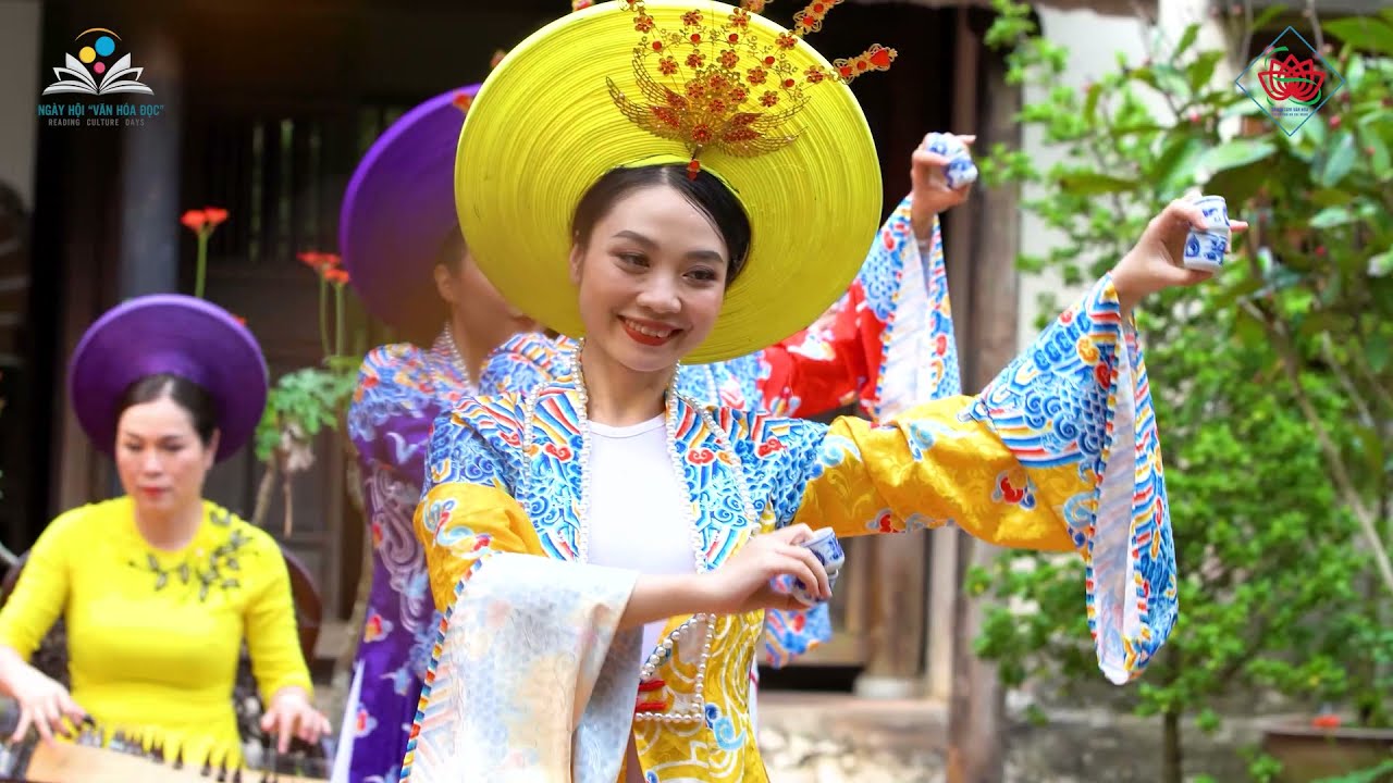 Hòa Tấu Nhã Nhạc :  Lưu Thủy, Kim Tiền, Xuân Phong, Long Hổ