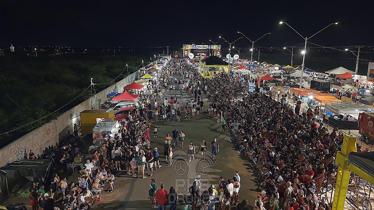 CARNAVAL NA AVENIDA DE PARNAÍBA.
