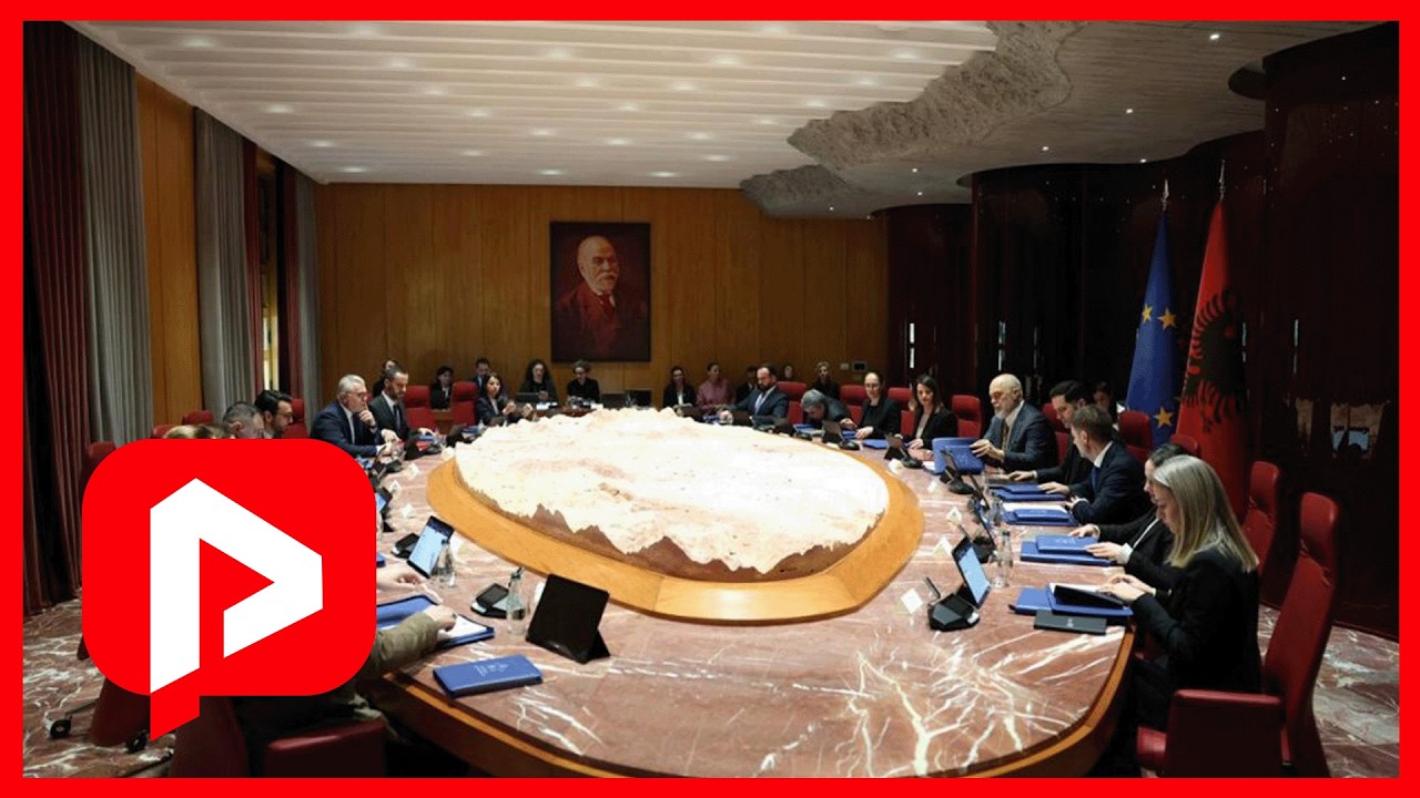 Politika e javës nga Pamfleti
