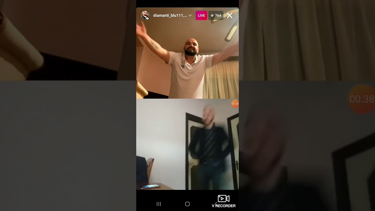 Dy budallenjt live |shajn, qeshin, nxehen, kercen,|UJKU SHIJAKUT  DHE DIAMANTI BLU