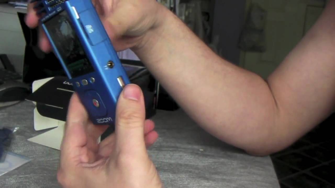 Zoom Q3 Unboxing.mov