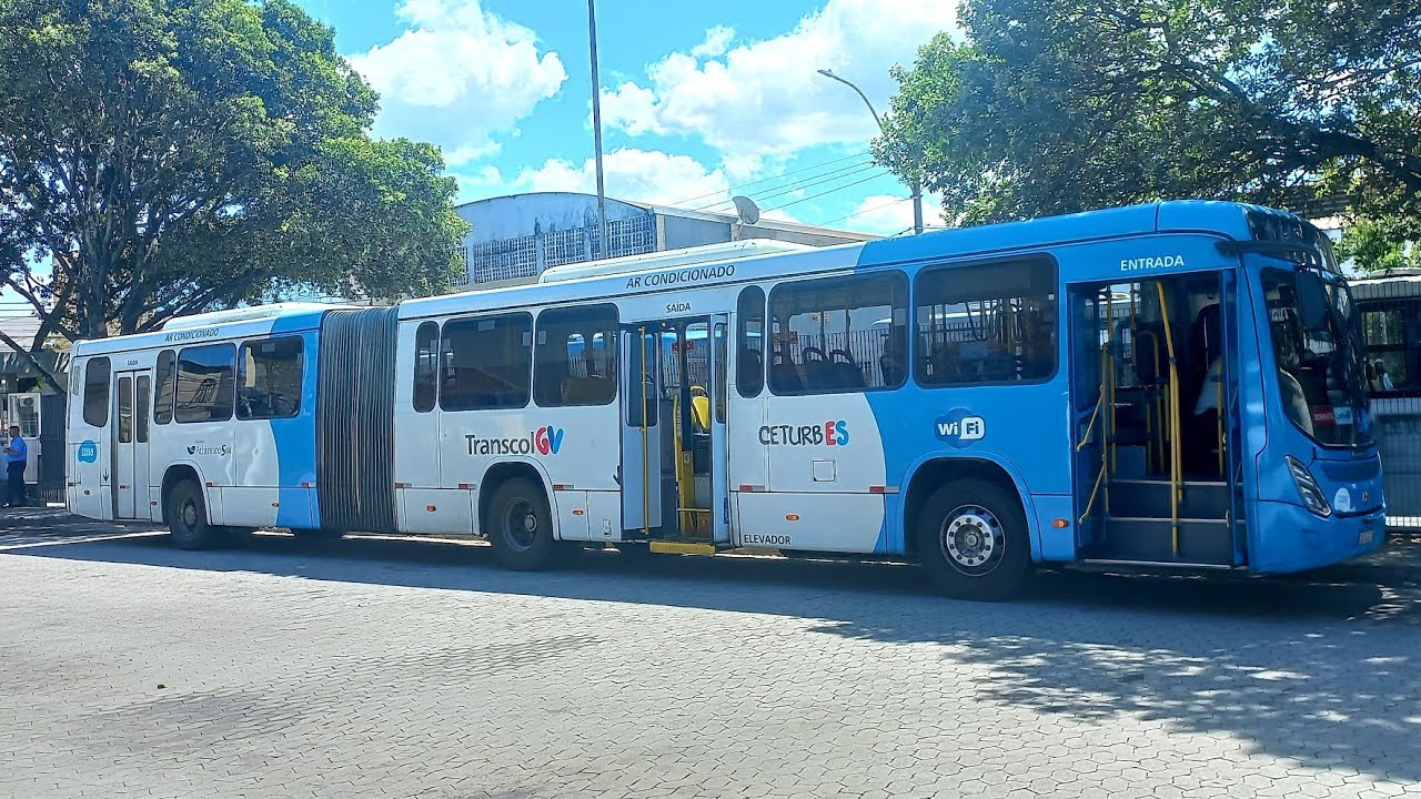 MOVIMENTAÇÃO DE ÔNIBUS URBANO NO TERMINAL IBES EM VILA VELHA (ES)