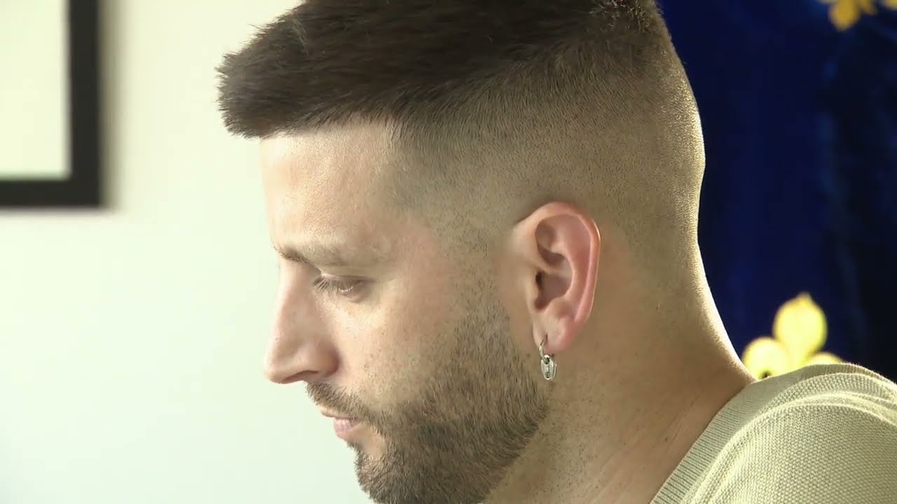 Porteur du VIH, Mike s’est vu refuser une assurance : “Il s’agit d’une discrimination”, dénonce-t-il