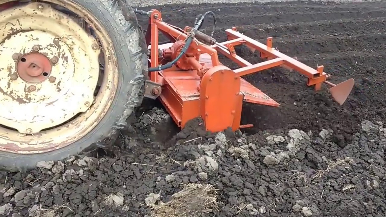 Самодельная фреза на Т-25 с окучником