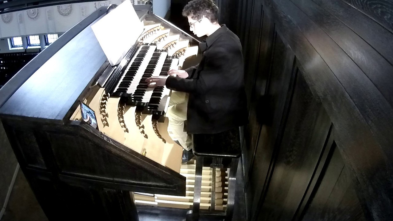 Ákos MACZÓ plays Daquin & Bach