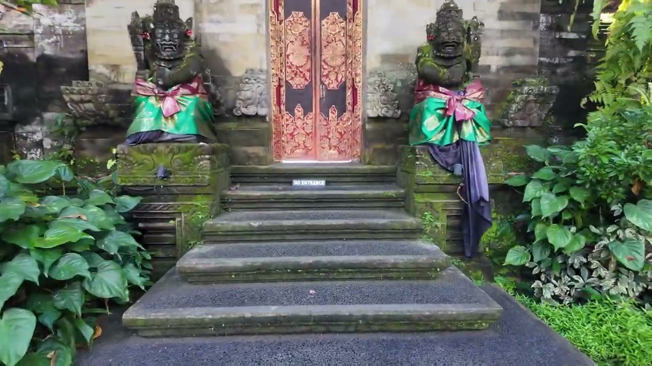Ubud Palace 2025 - Travel Guide