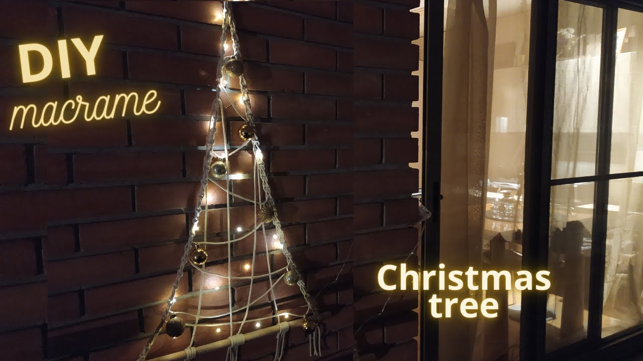 DIY macrame Christmas tree tutorial: large modern tree wall hanging, easy cat proof pattern