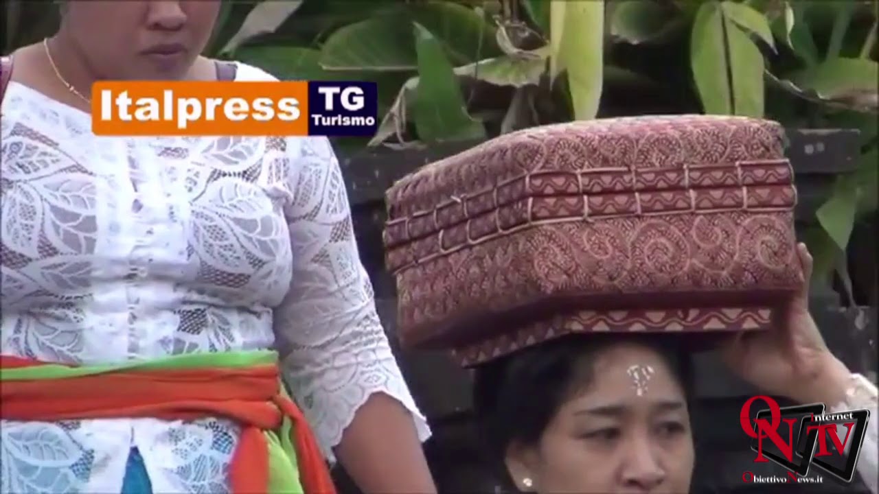 Giro del mondo - Bali, templi, il carnevale di Rio/ di Franco Zuccal&agrave;