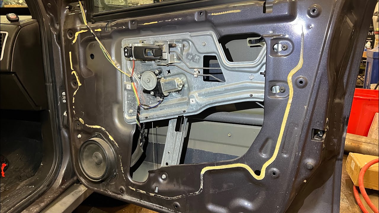 Pontiac torrent Chevy equinox interior door handle replacement #automobile #diy #mechanic 