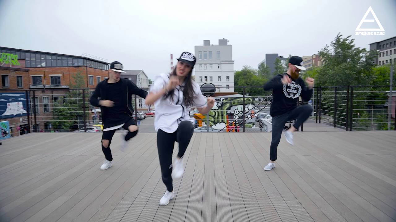 Ksenia Barishanskaya | CUT IT - O.T. GENASIS | ART FORCE CREW