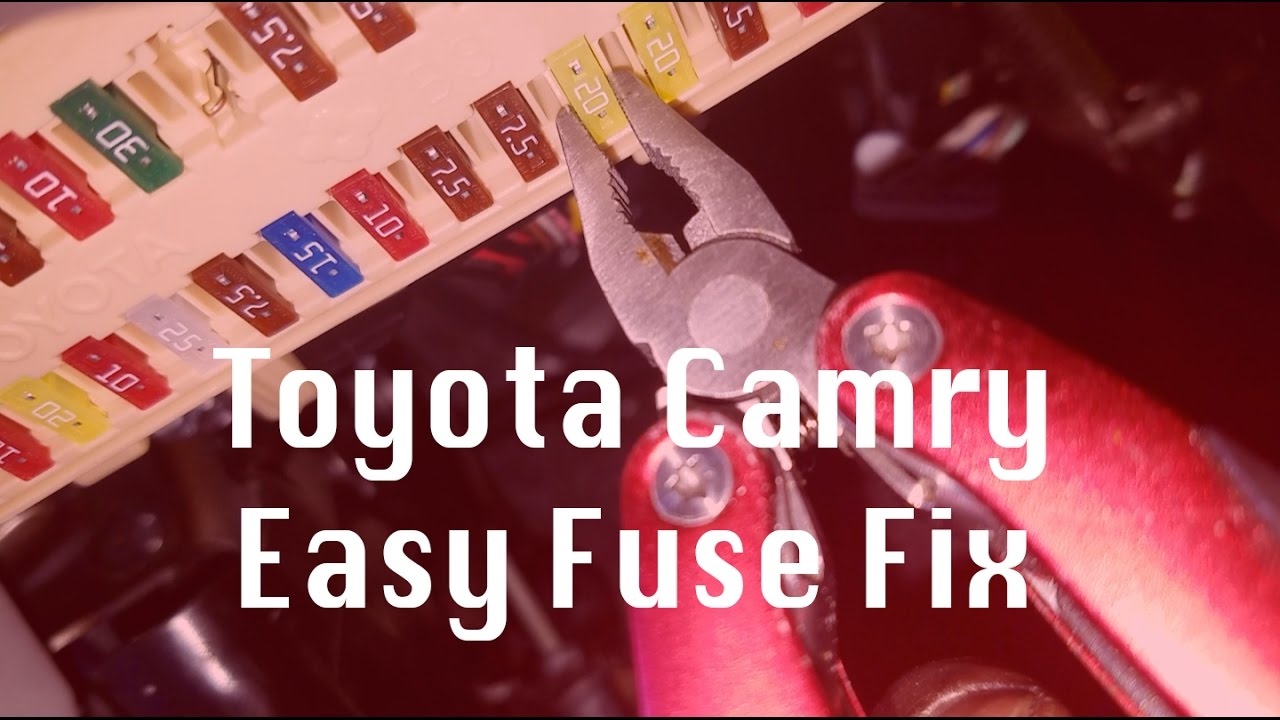 Ремонт предохранителя для прикуривателя + адаптер питания Toyota Camry 2011