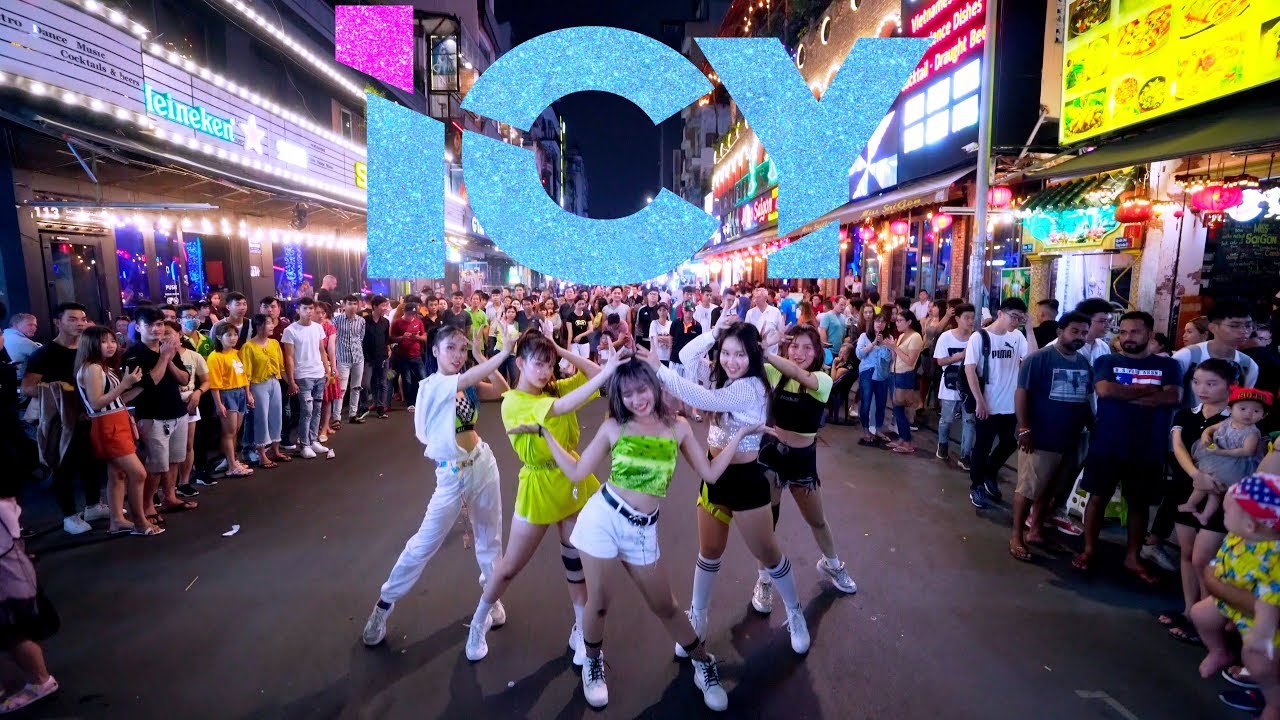 [KPOP IN PUBLIC CHALLENGE] ITZY 