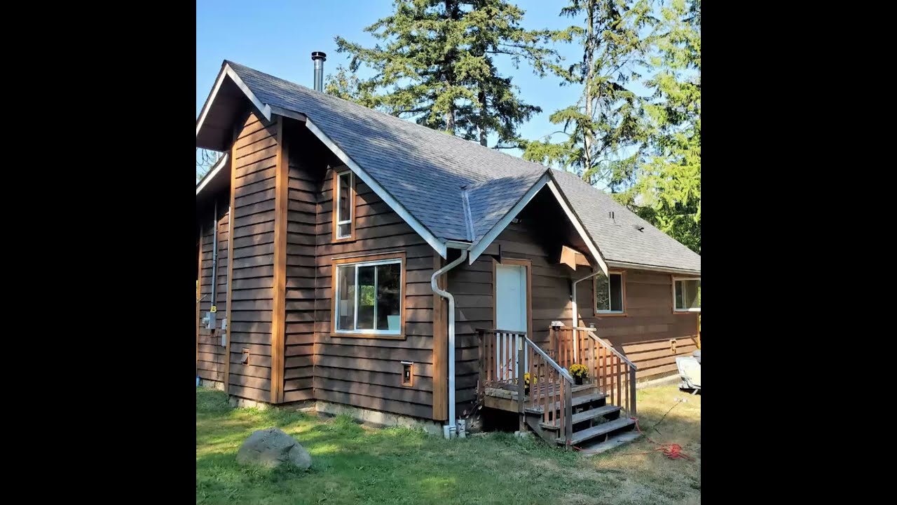 2 Homes on 3.76 Acre Hobby Farm