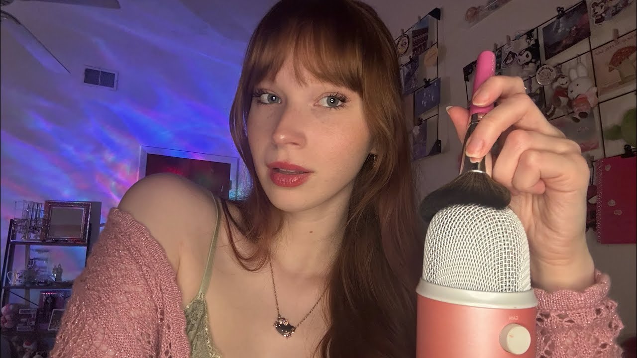 ASMR | Mic Brushing w/ Mouth Sounds & Clicky Whispers