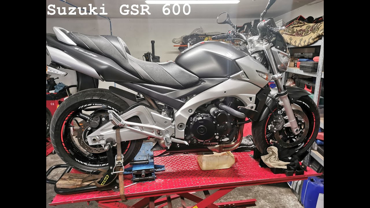Suzuki GSR 600, pełen przegląd.