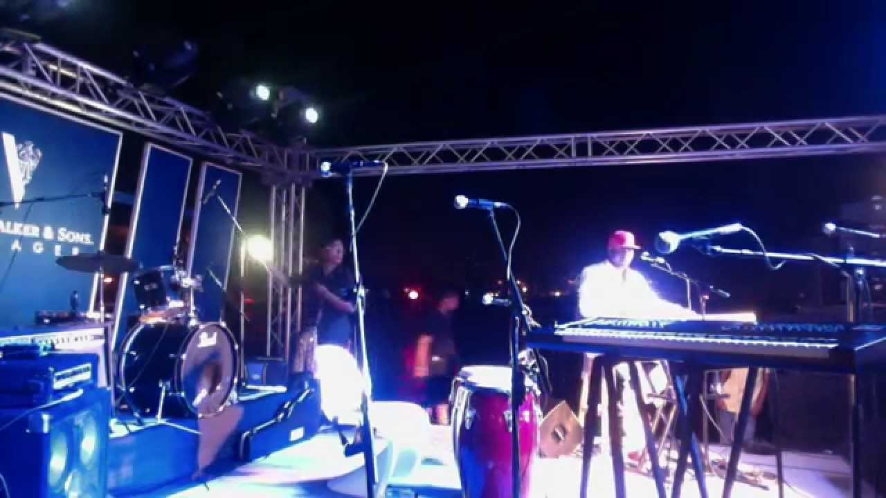 Guy Marc Vadeleux GMX / Ouverture du FICCI CARTAGENA avec le groupe HEROICOS(2014)
