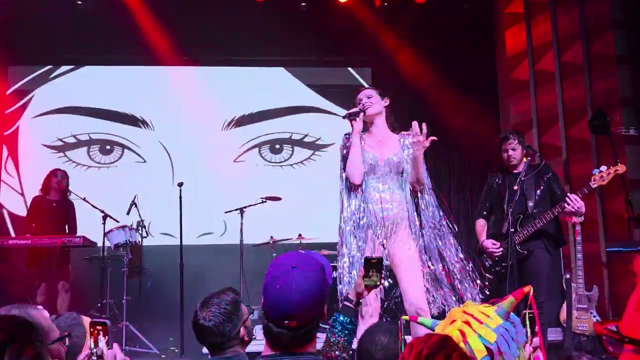 Sophie Ellis Bextor - Full Live Concert in Los Angeles The Regent Theater, October 27, 2025 - Part 4