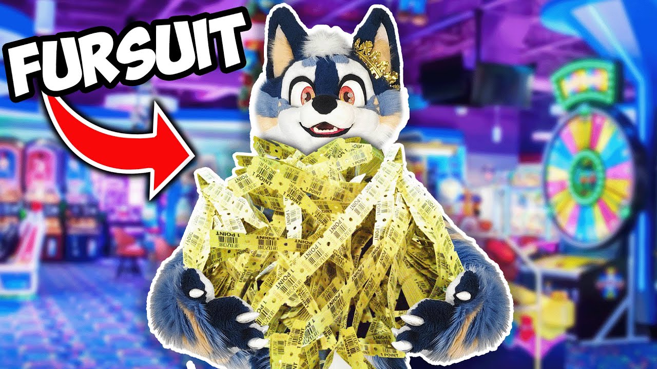 Я ходил в игровой зал в FURSUIT