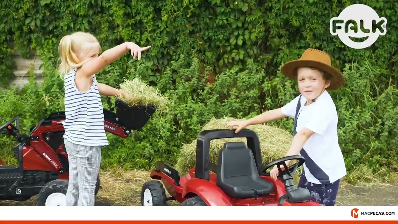 Trator a Pedais VALTRA S4 com Pá e Reboque!