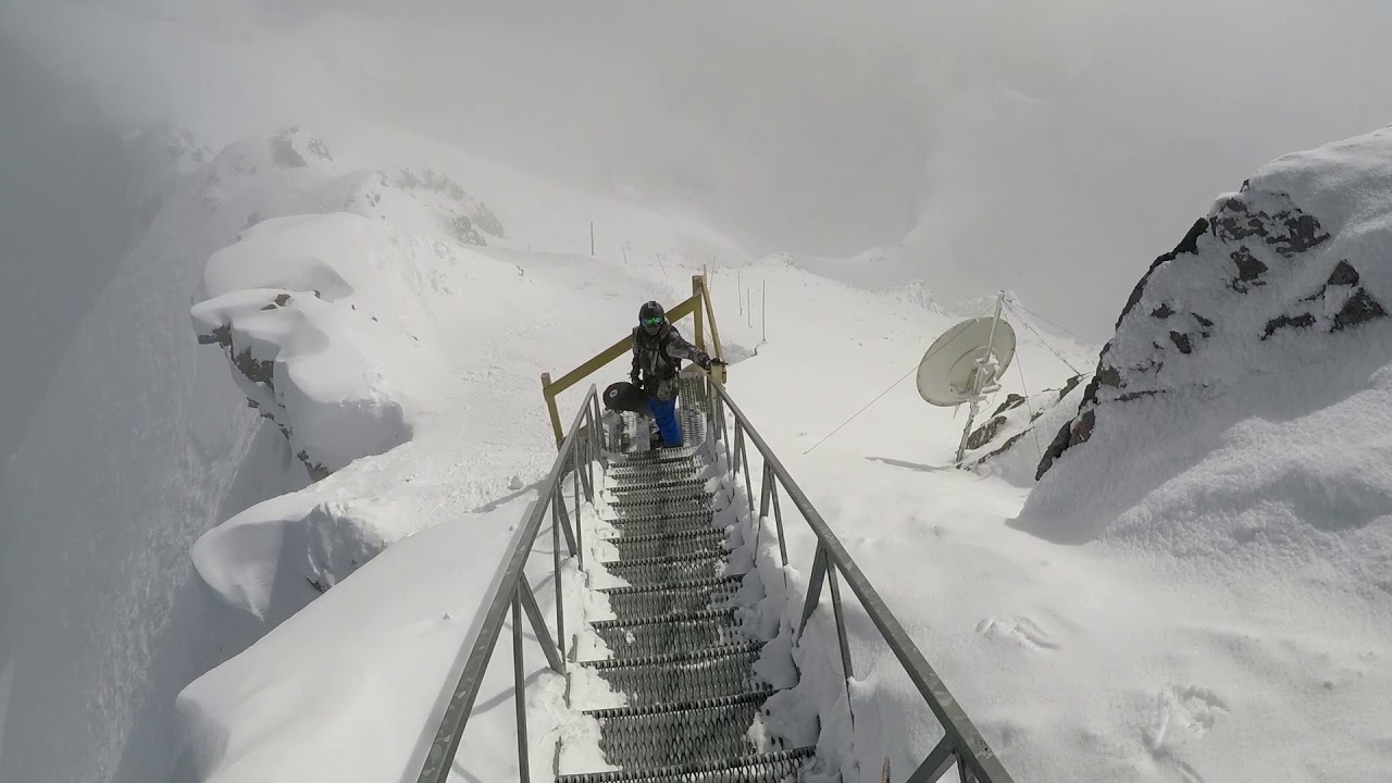 Snowboarding Delirium Dive, Sunshine Village - Banff, Albera.