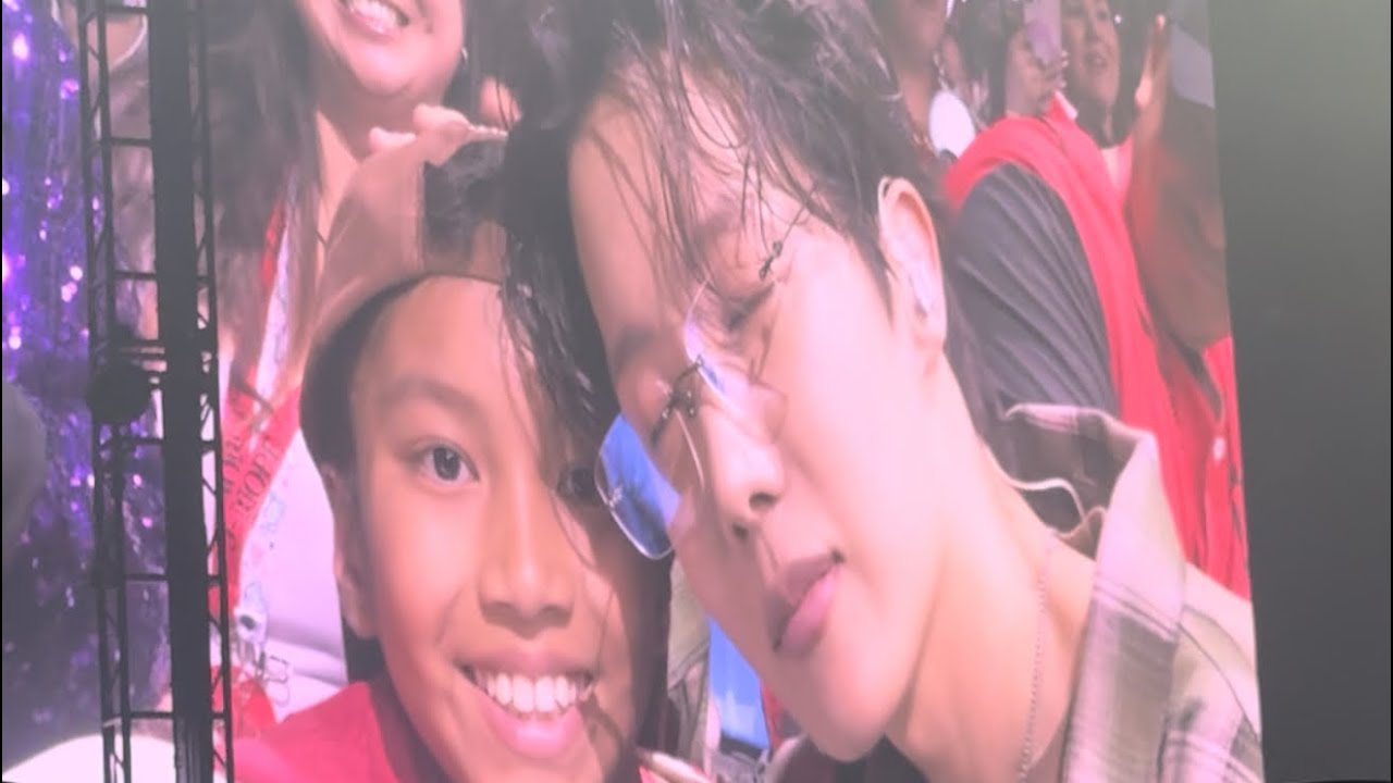 Hobi picked a little kid! Fancam 250401 Equal Sign J-hope Hope on the Stage BTS Oakland Live Concert