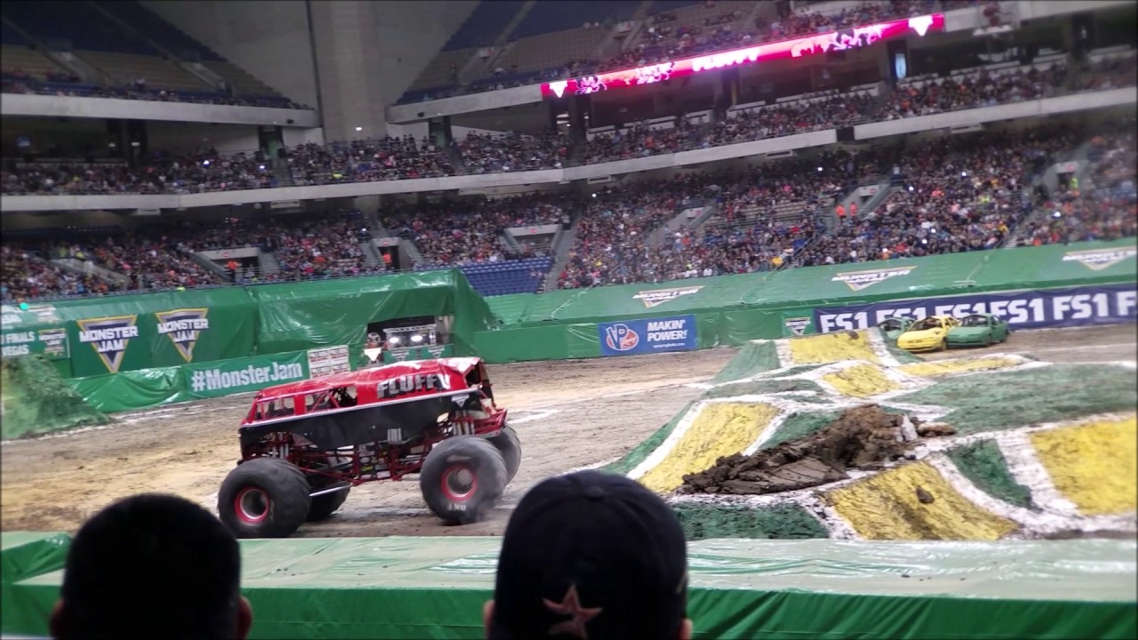 SAT 3RD ROW! Monster Jam in Alamodome - San Antonio Texas 1/22/17
