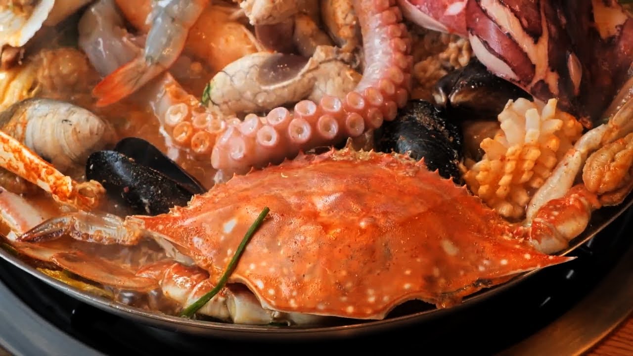 [Inside the Kitchen] Korean Spicy Seafood Stew(Haemultang)