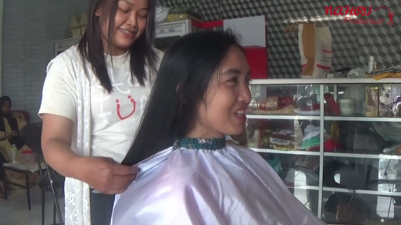Woman Gets Extreme Haircuts and Headshave at Salon