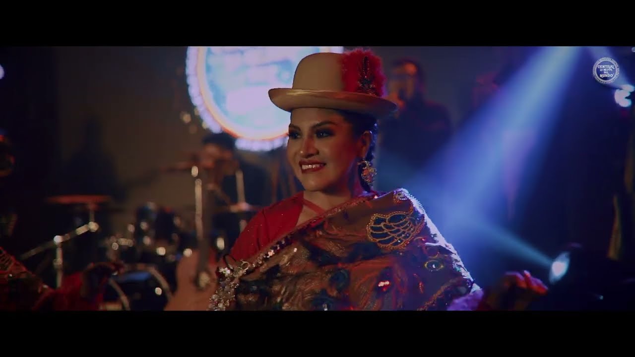 09. CHOLITA DE LA CENTRAL, BAJO MI MÁSCARA, SOY BOLIVIANO -RAYMI BOLIVIA