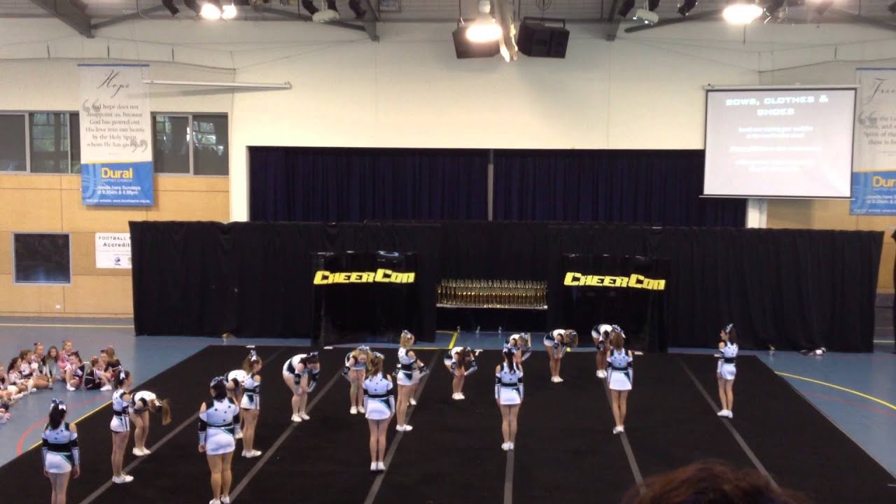 Starlets Cheerleading - Senior Level 2 @ CheerCon NSW Classic 2012