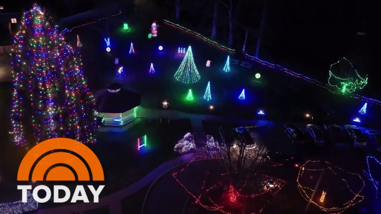 How Essex, Connecticut, is putting their holiday spirit on display