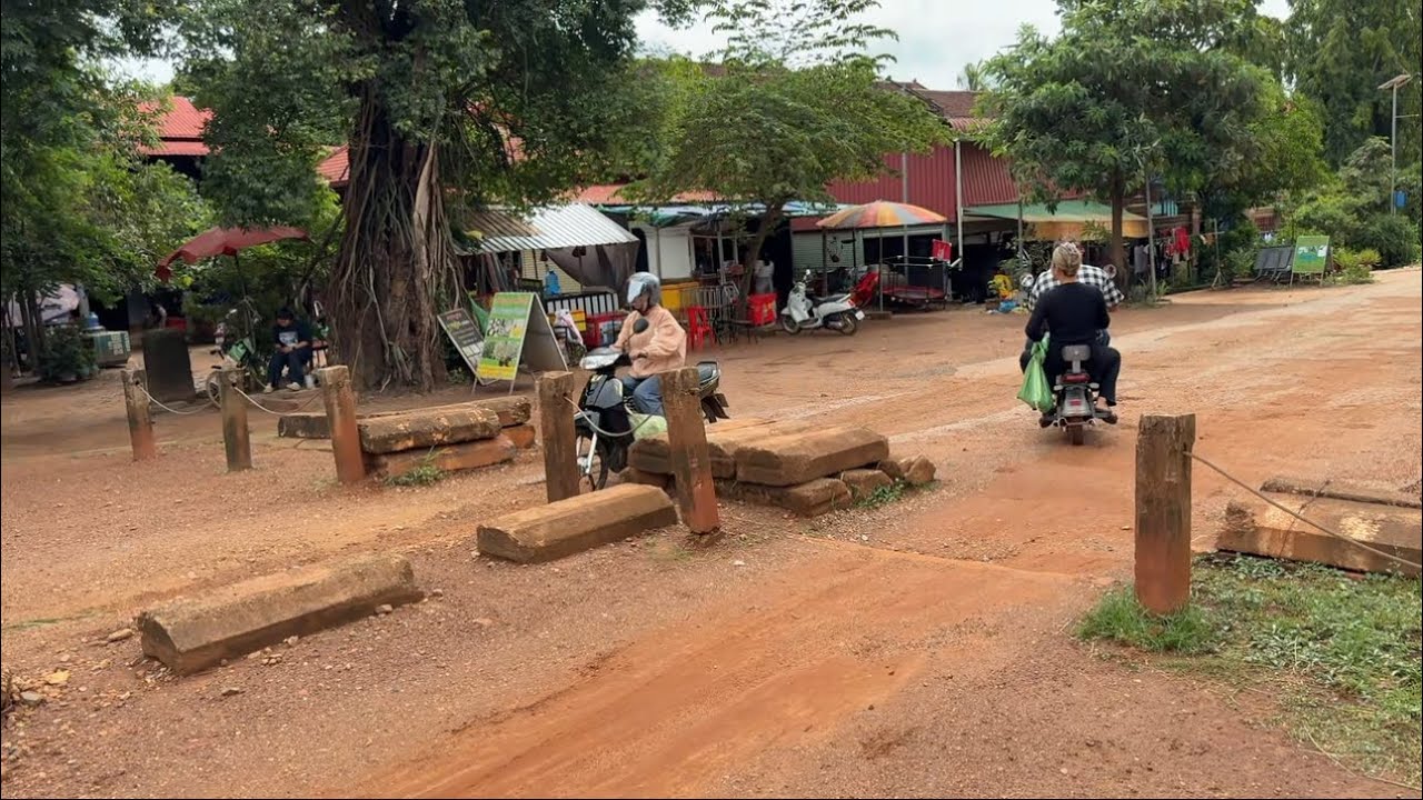 Road Trip From Phnom Penh to Siem Reap on NR#6 , Cambodia