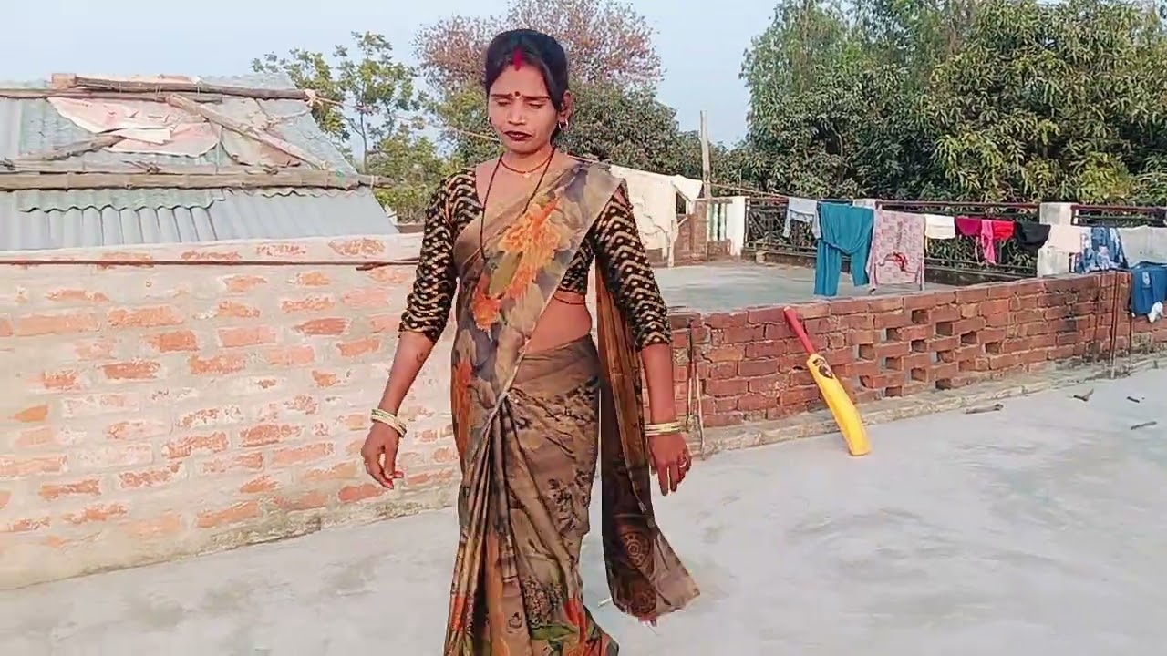 मोरे पिछवाड़ावा चिलबिलावा कै पेडावा||लपैडारीया आवय हरे अंगना लैपाय डारीया आवाय||