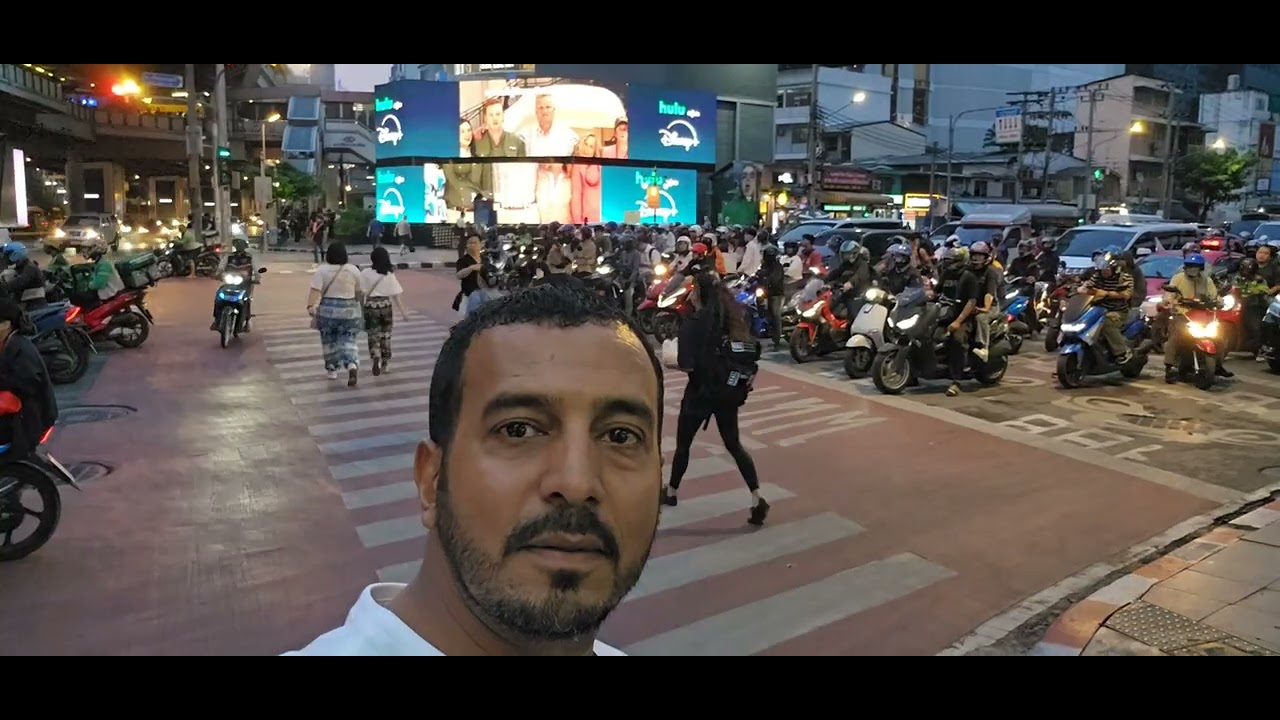 تايلاند المبتسمه 🇹🇭 | تجوال بين دروب مدينة بانكوك الجزء الأول 