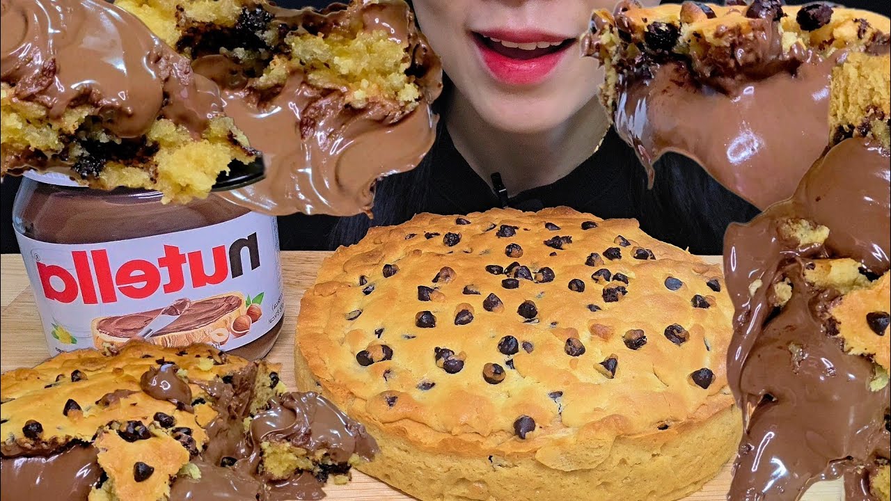 ASMR MUKBANG) 누텔라 한통 다넣고 만든 누텔라 대왕 쿠키 케이크 먹방🍫🍫✨️✨️