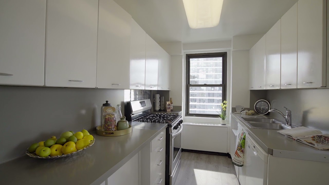 530 East 72nd Street 21C