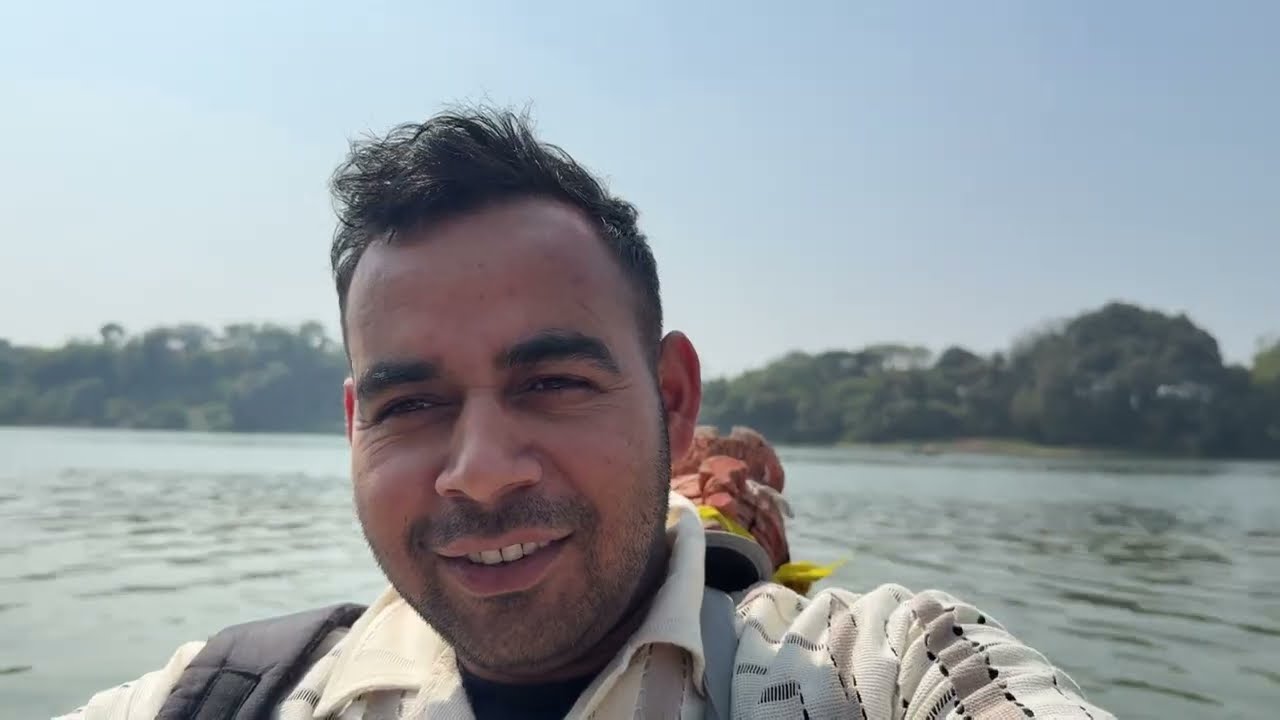 Aaj ham gume or ki moj masti #moajmasti #maharastra #mh #godavri #river #beekeepar #honeyfarmer #bee