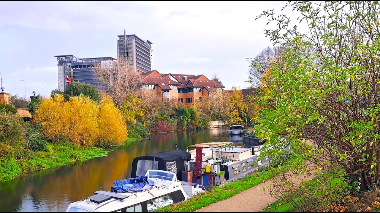 WALKING THROUGH LONDON EXCLUSIVE NEIGHBORHOOD