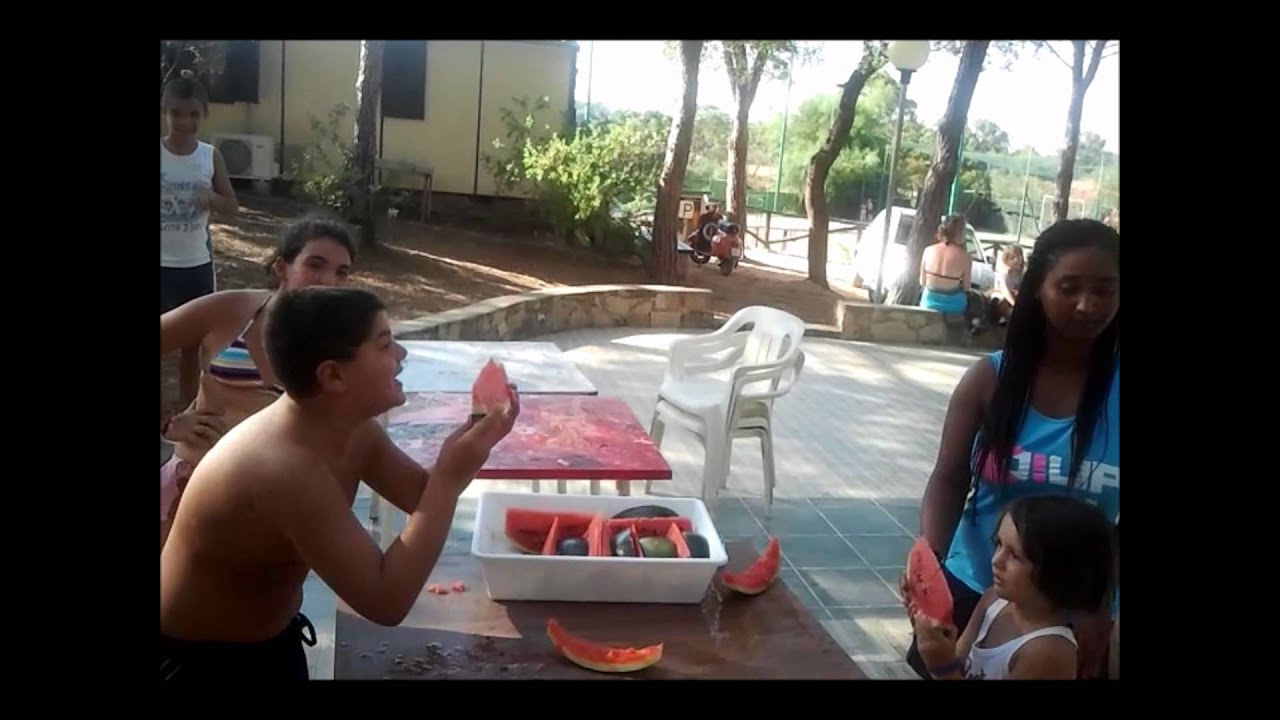 animazione camping calapineta 2012.wmv
