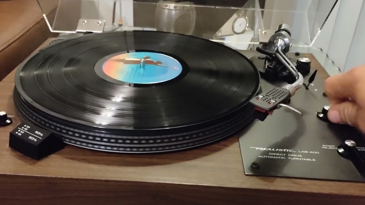 Realistic Lab 400 Turntable. Horiatis76.com