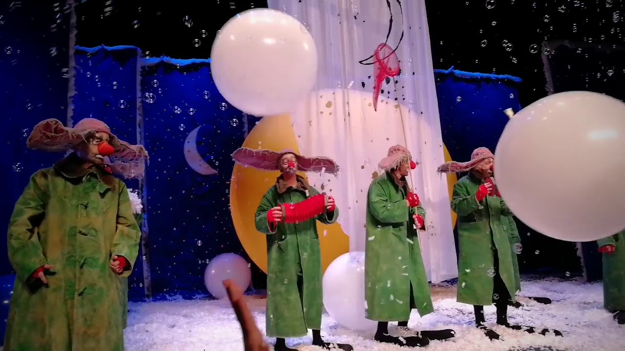 Снежное шоу Славы Полунина