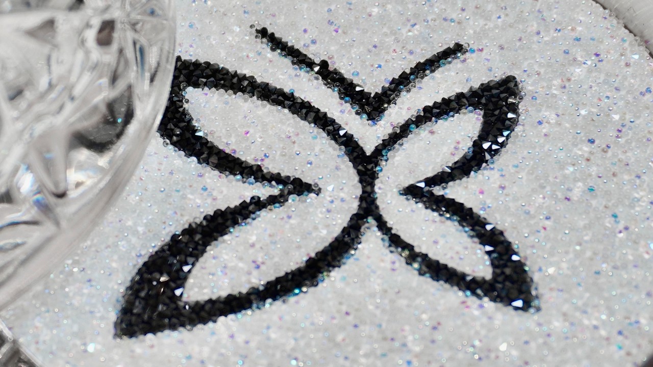 The Designer’s Guide to Crystal Fabric: Sizes, Colors, and Graphic Backfilms